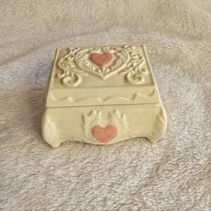 Vintage Duncan Footed Pink Heart Ceramic Trinket Box